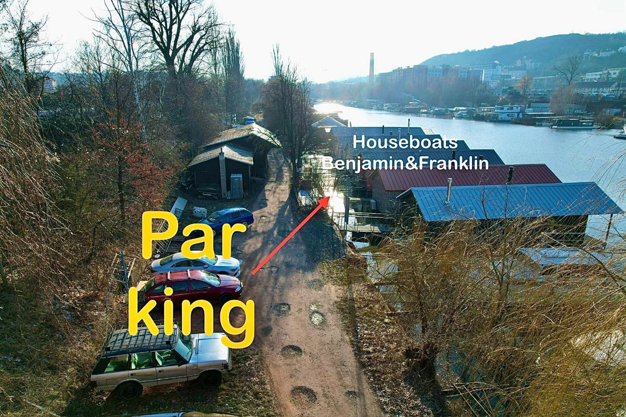 Hotel Houseboat Benjamin - Houseboats Benjamin & Franklin Praga Esterno foto