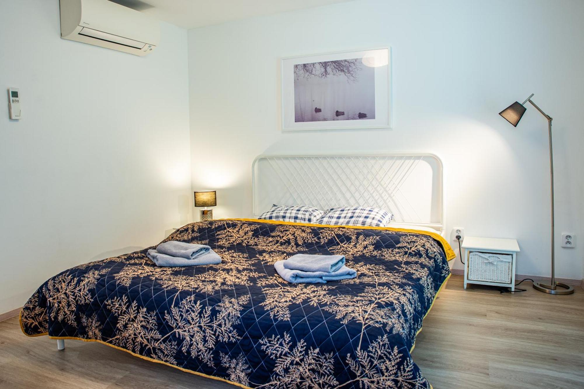 Hotel Houseboat Benjamin - Houseboats Benjamin & Franklin Praga Esterno foto